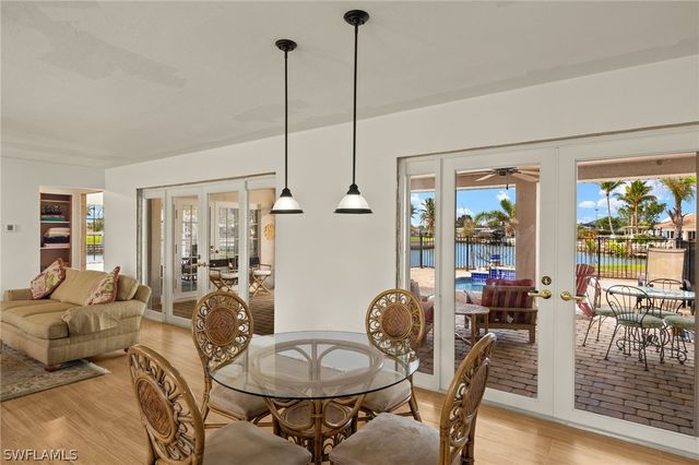 675 Randy LN, Fort Myers Beach, FL 33931