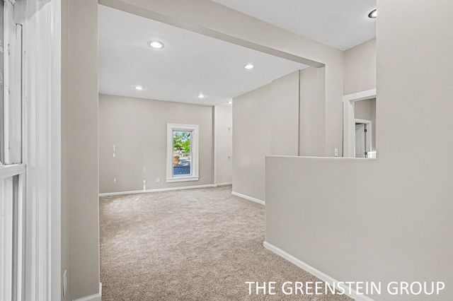 215 W Grove Street, Greenville, MI 48838