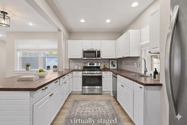 215 W Grove Street, Greenville, MI 48838