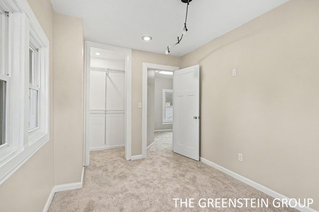 215 W Grove Street, Greenville, MI 48838
