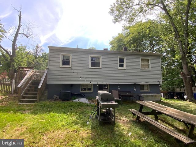 14326 BISMARK AVE, Woodbridge, VA 22193