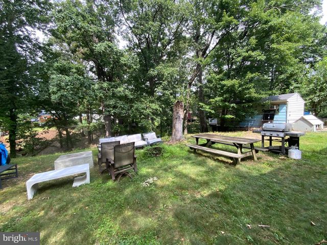14326 BISMARK AVE, Woodbridge, VA 22193