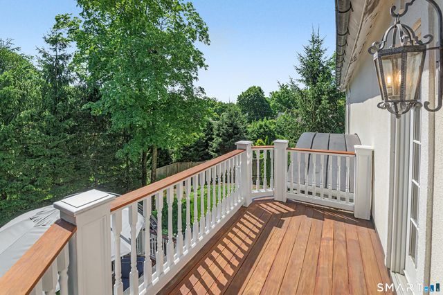 152 High Ridge Avenue, Ridgefield, CT 06877