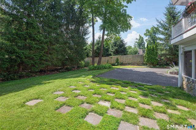 152 High Ridge Avenue, Ridgefield, CT 06877