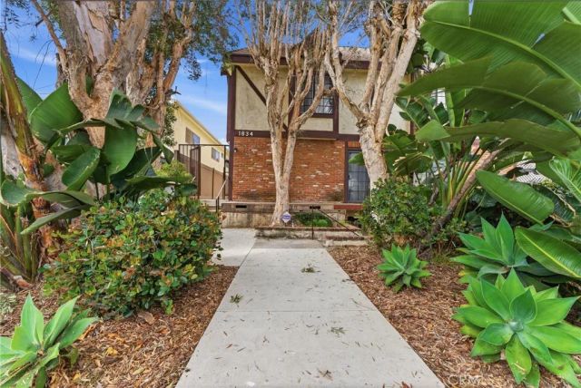 1834 11th Street 2, Santa Monica, CA 90404