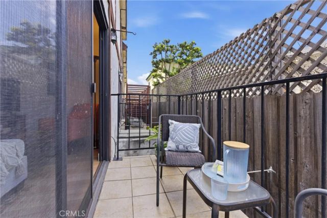 1834 11th Street 2, Santa Monica, CA 90404