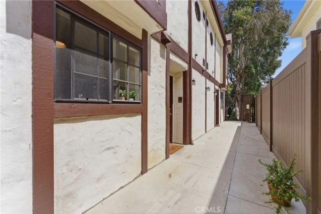 1834 11th Street 2, Santa Monica, CA 90404