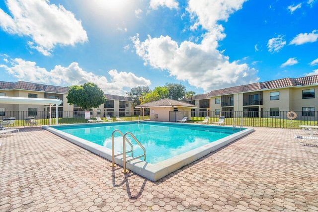 6736 Palmetto Circle S 105, Boca Raton, FL 33433