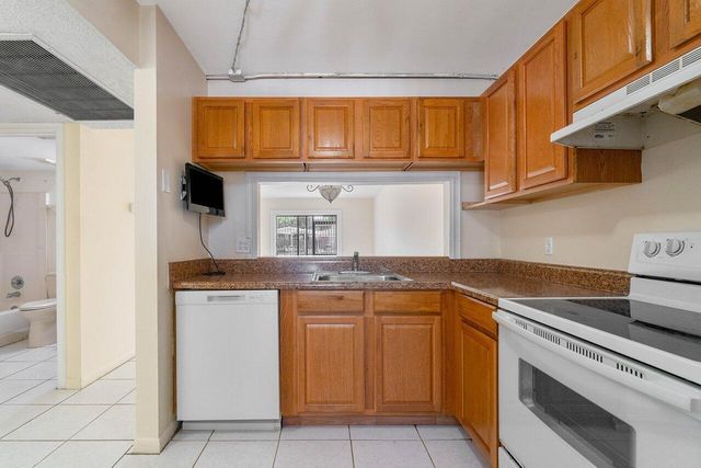 6736 Palmetto Circle S 105, Boca Raton, FL 33433