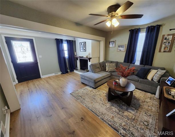 206 WESTWOOD Drive, O'fallon, IL 62269