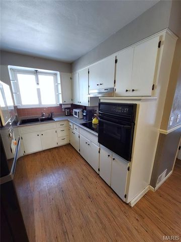 206 WESTWOOD Drive, O'fallon, IL 62269