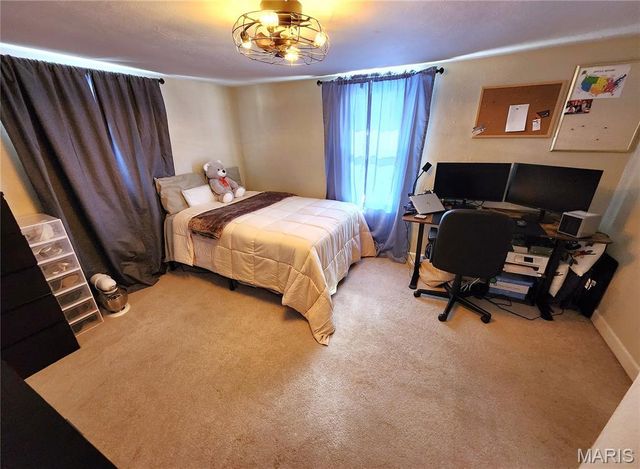 206 WESTWOOD Drive, O'fallon, IL 62269