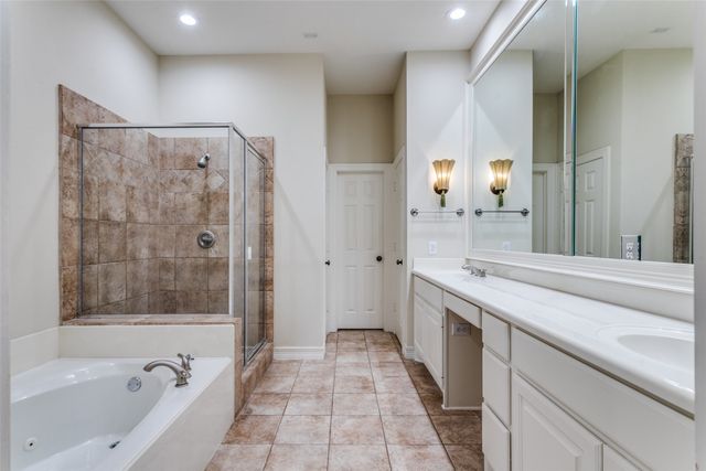 2502 Worthington Street, Dallas, TX 75204