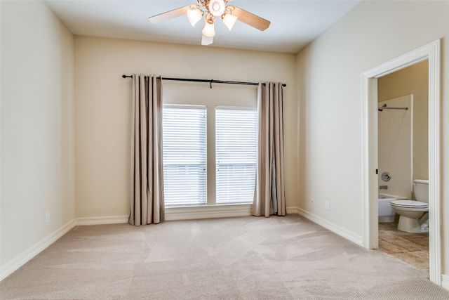 2502 Worthington Street, Dallas, TX 75204