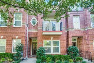 2502 Worthington Street, Dallas, TX 75204