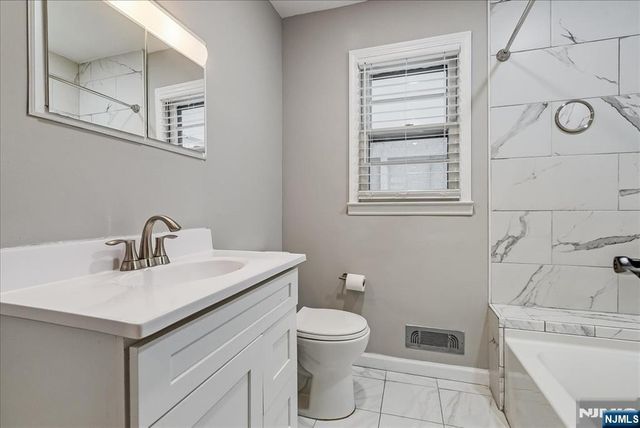 75 Fichter Street, Bloomingdale, NJ 07403