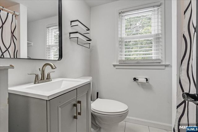 75 Fichter Street, Bloomingdale, NJ 07403