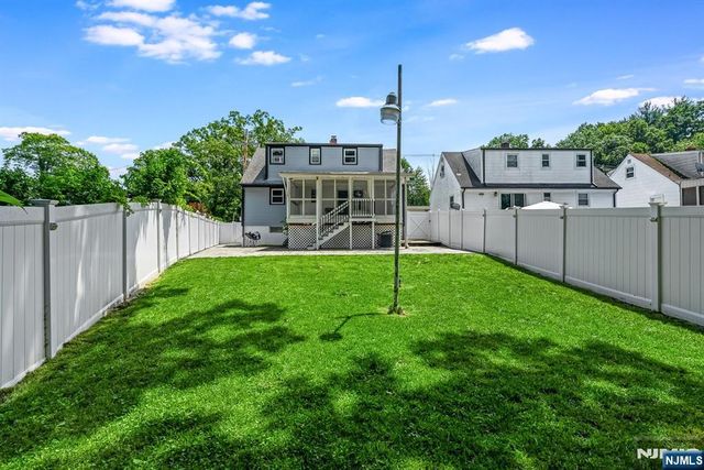 75 Fichter Street, Bloomingdale, NJ 07403