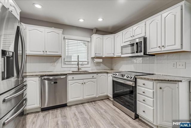 75 Fichter Street, Bloomingdale, NJ 07403