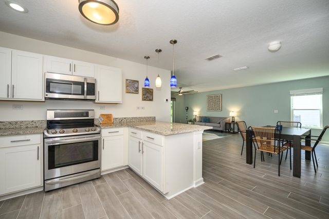 451 Sawmill Landing Dr, St Augustine, FL 32086