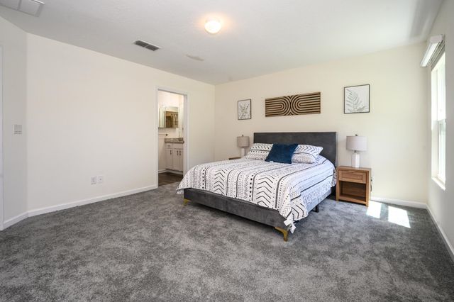 451 Sawmill Landing Dr, St Augustine, FL 32086