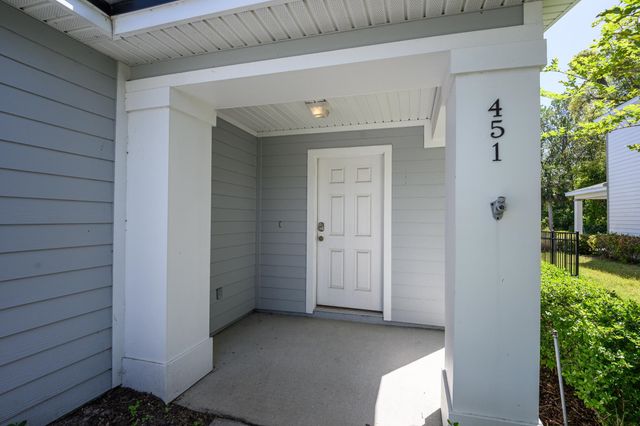 451 Sawmill Landing Dr, St Augustine, FL 32086