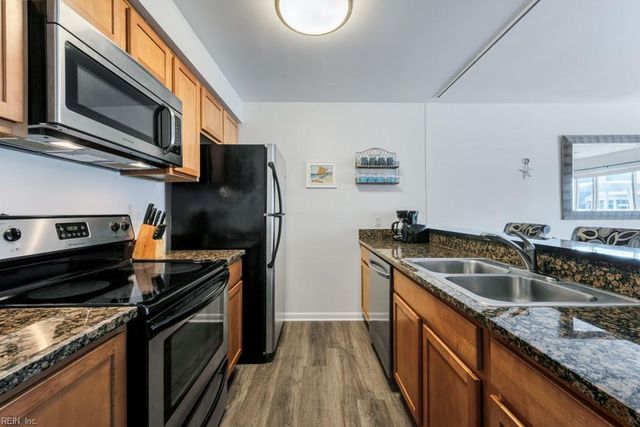 304 28th St Unit 110, Virginia Beach, VA 23451
