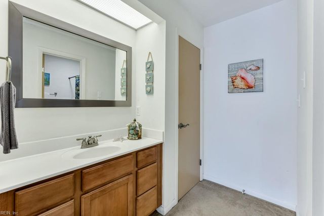 304 28th St Unit 110, Virginia Beach, VA 23451