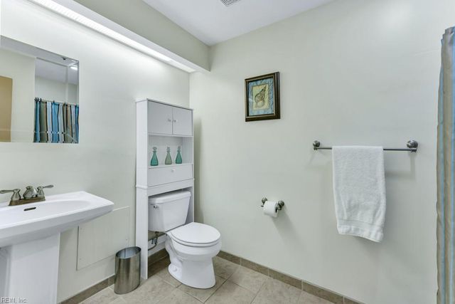 304 28th St Unit 110, Virginia Beach, VA 23451
