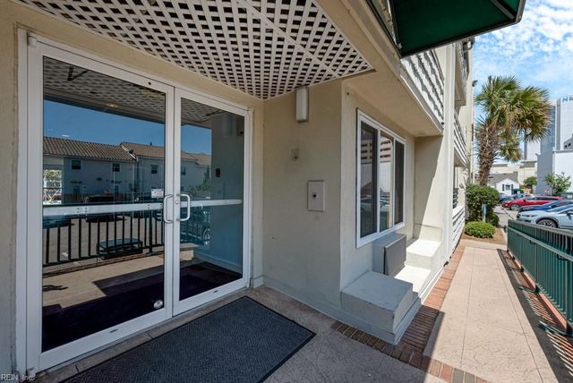 304 28th St Unit 110, Virginia Beach, VA 23451