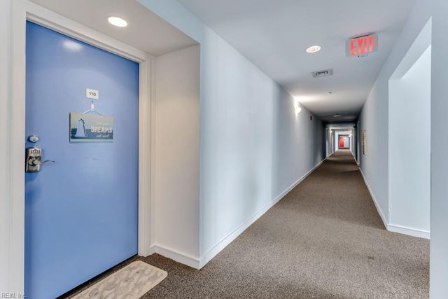 304 28th St Unit 110, Virginia Beach, VA 23451