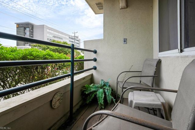 304 28th St Unit 110, Virginia Beach, VA 23451