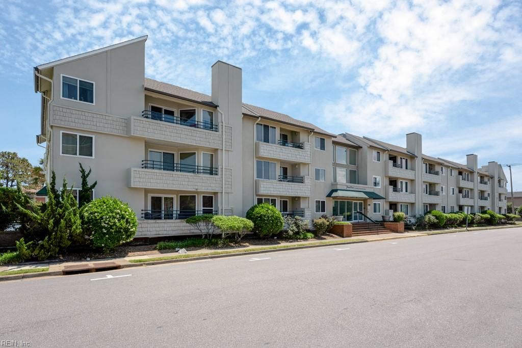 304 28th St Unit 110, Virginia Beach, VA 23451