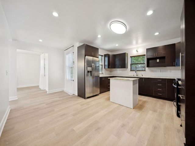 3415 Southmore Boulevard, Houston, TX 77004