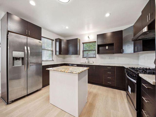 3415 Southmore Boulevard, Houston, TX 77004