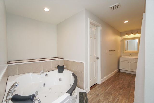 3415 Southmore Boulevard, Houston, TX 77004