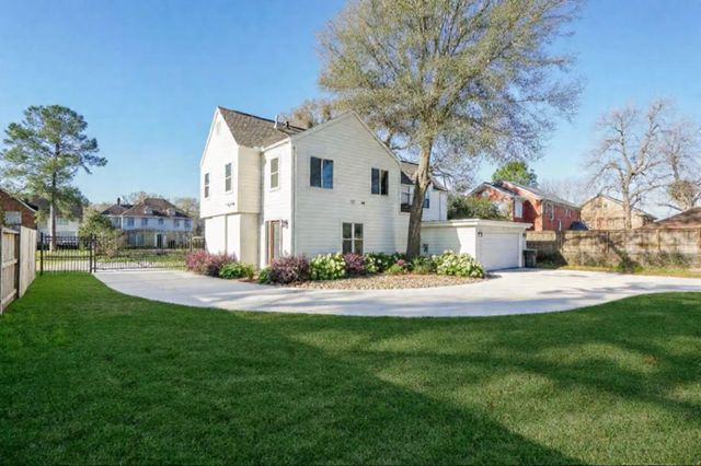 3415 Southmore Boulevard, Houston, TX 77004