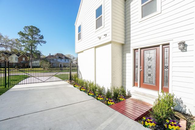 3415 Southmore Boulevard, Houston, TX 77004