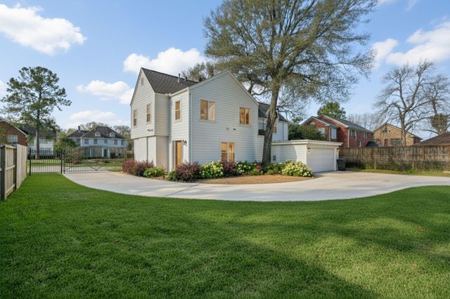 3415 Southmore Boulevard, Houston, TX 77004
