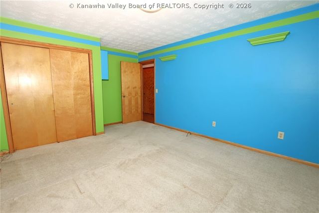 1107 E Village Drive, South Charleston, WV 25309