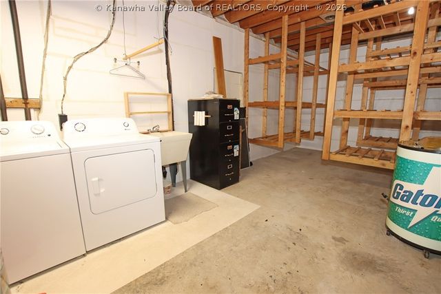 1107 E Village Drive, South Charleston, WV 25309