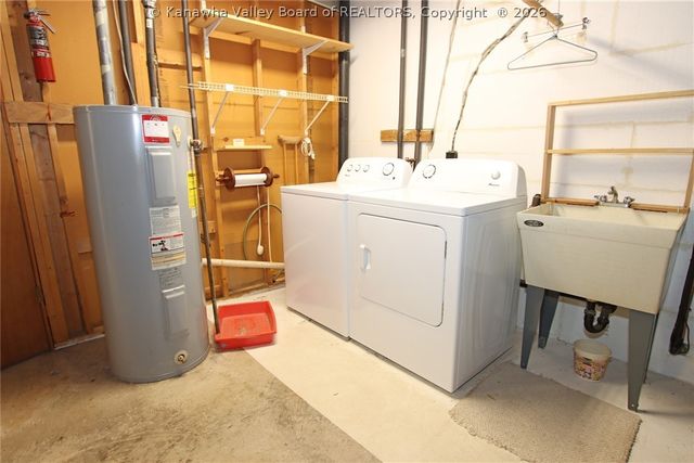 1107 E Village Drive, South Charleston, WV 25309