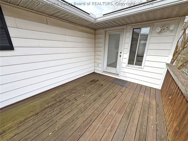 1107 E Village Drive, South Charleston, WV 25309