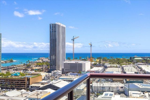 725 Kapiolani Boulevard 1802, Honolulu, HI 96813