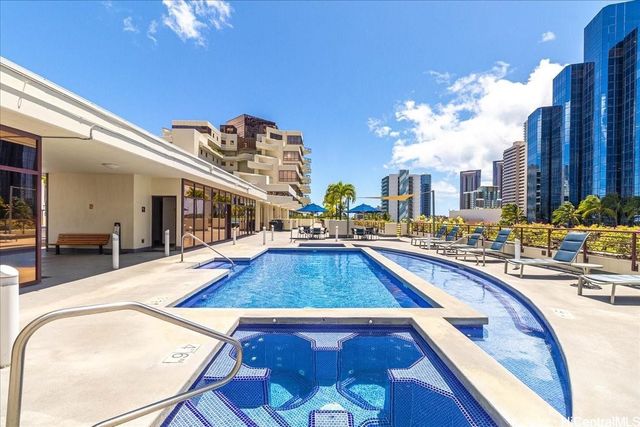 725 Kapiolani Boulevard 1802, Honolulu, HI 96813