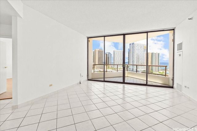 725 Kapiolani Boulevard 1802, Honolulu, HI 96813