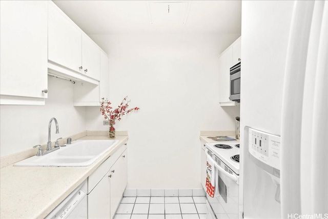 725 Kapiolani Boulevard 1802, Honolulu, HI 96813