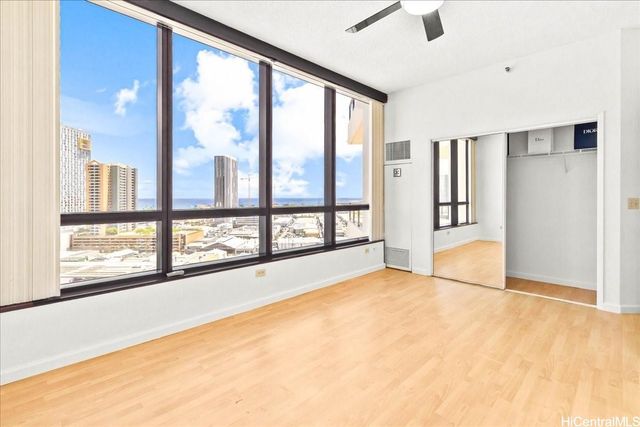 725 Kapiolani Boulevard 1802, Honolulu, HI 96813