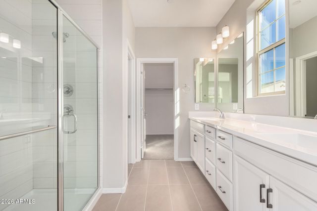 1677 E CHELSEA Lane, Gilbert, AZ 85295