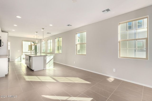 1677 E CHELSEA Lane, Gilbert, AZ 85295